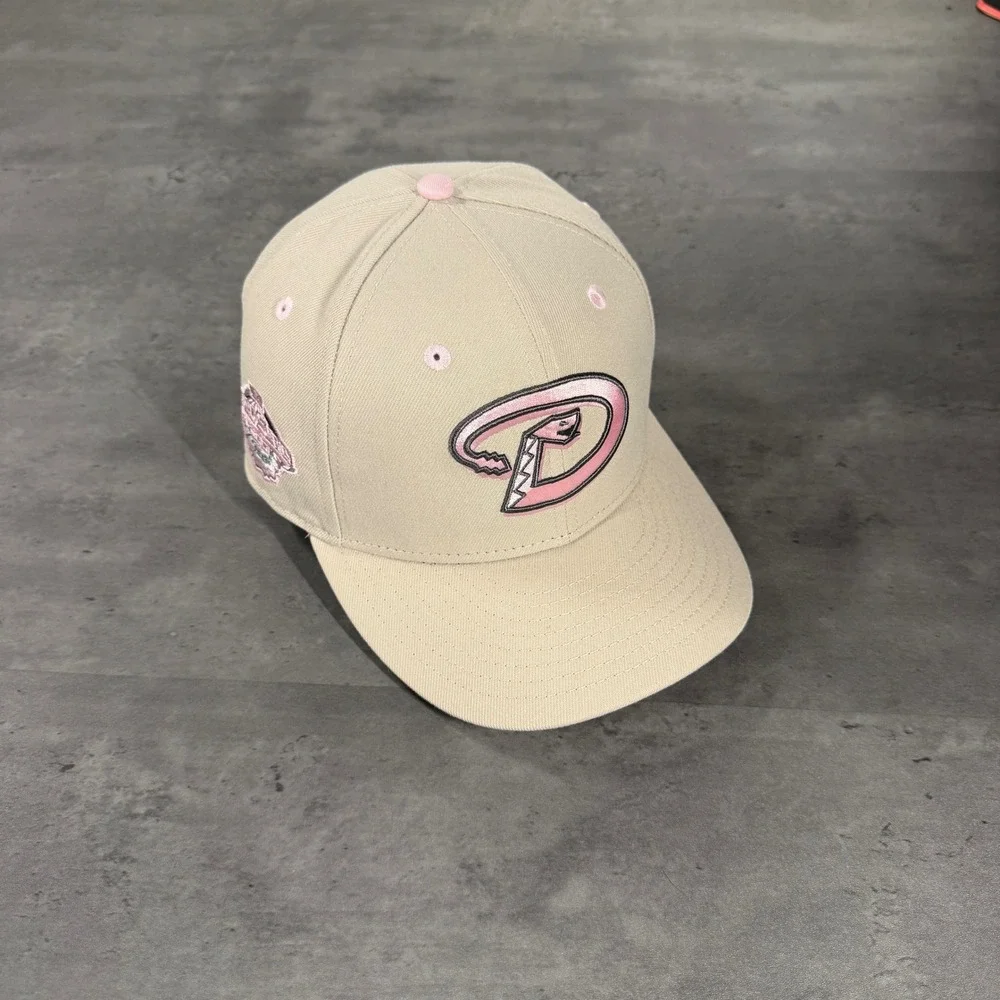 Hat Club Arizona‎ Diamondbacks New Era Cap 7 1/8 Stone Tan Pink UV Side Patch